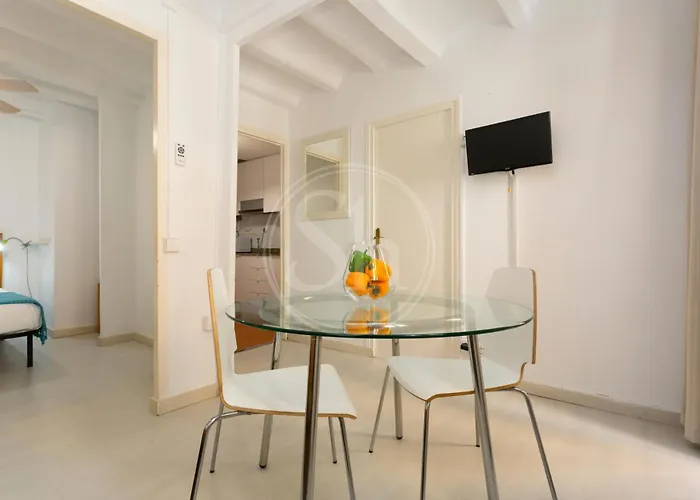 Estudio En Barrio De Gracia E4