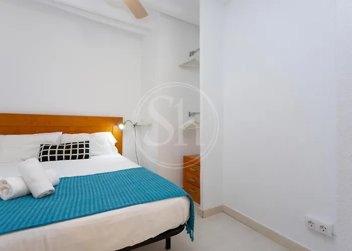 Estudio En Barrio De Gracia E4 Барселона