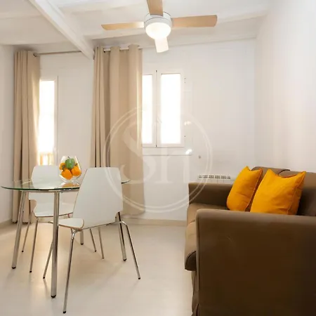アパート Estudio En Barrio De Gracia E4 バルセロナ